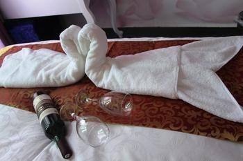 Zhengzhou Love Theme Hotel Jicheng  Экстерьер фото